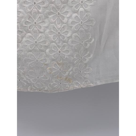 UNBRANDED Women's White Eyelet Embroidered Floral Stripe Sleeveless Top SZ M - Picture 7 of 11